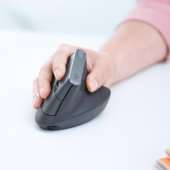 Souris - Logitech - Souris ergonomique avancée MX Vertical | Soul Rebel E-Shop