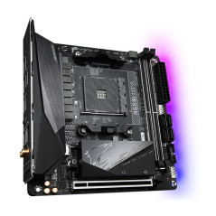 Cartes mères - GIGABYTE - B550I AORUS PRO AX Carte mère - Processeurs AMD Ryzen 5000, VRM 8 phases, jusqu'à 5300 MHz DDR4, 1xPCI