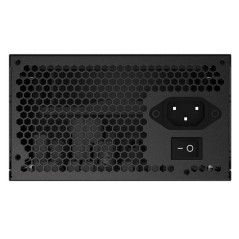 Unités d'alimentation d'énergie - GIGABYTE - P550B | Soul Rebel E-Shop